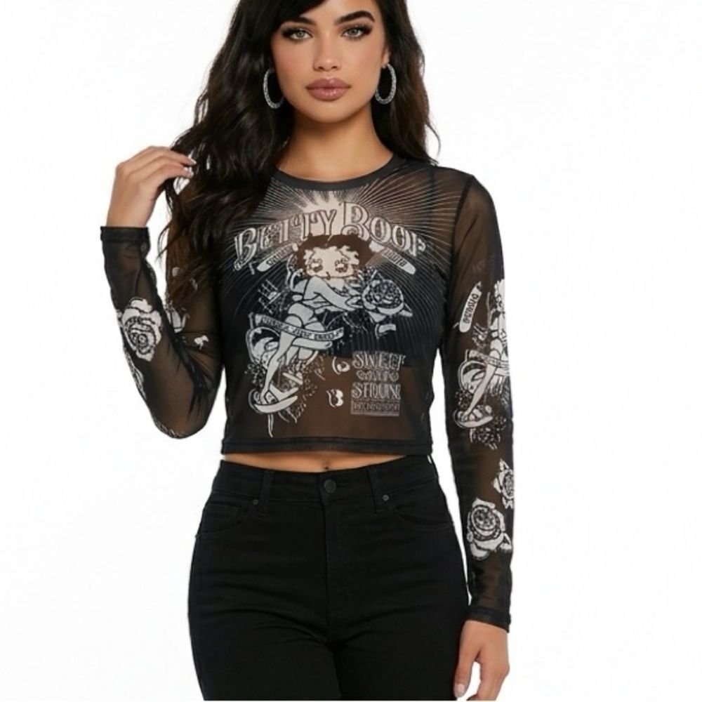 🛍️ BETTY BOOP feisty and bold sheer long sleeve cropped top size MEDIUM